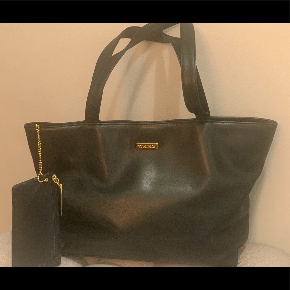 Very nice soft leather large bag.